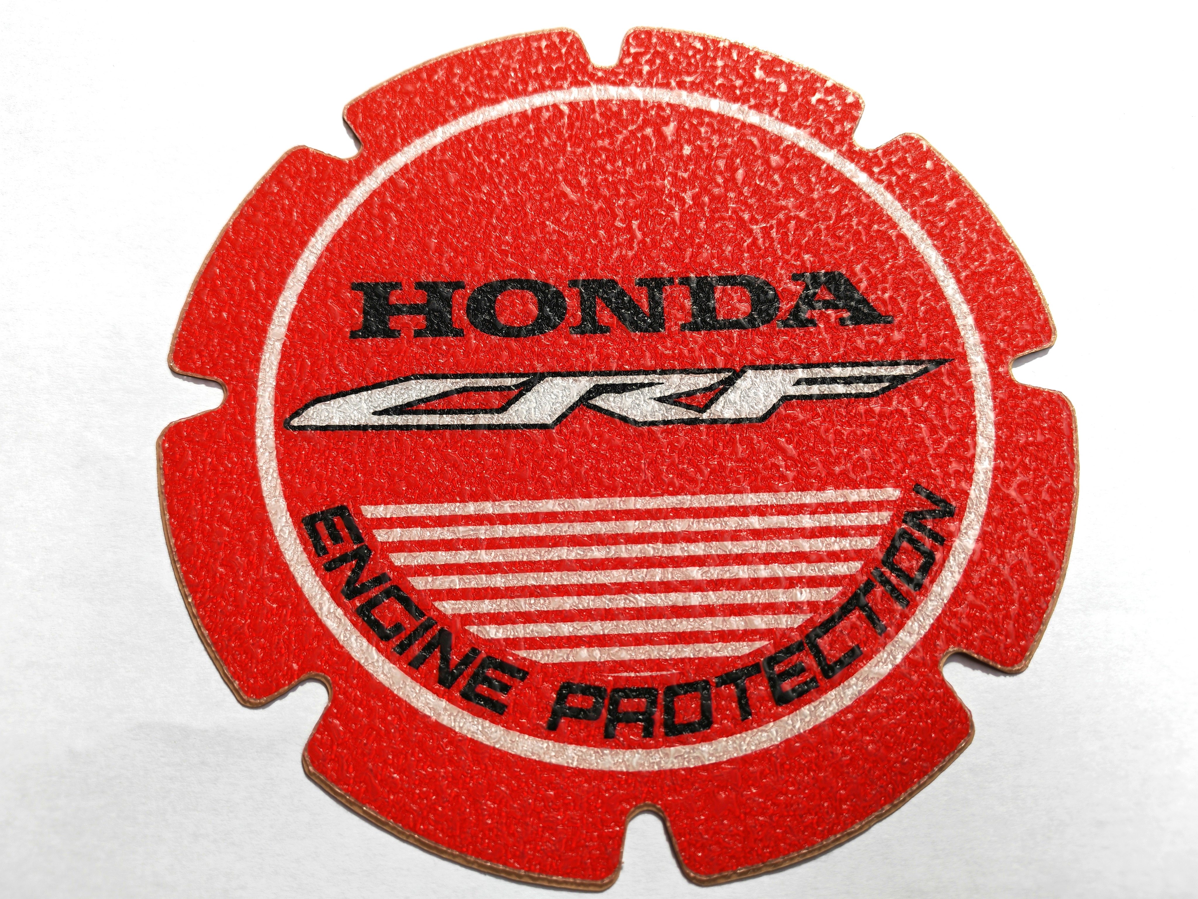 Универсален протектор за капак съединител HONDA червен релеф